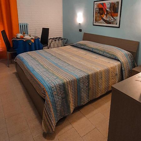 Hotel mediterraneo Giovinazzo Eksteriør bilde